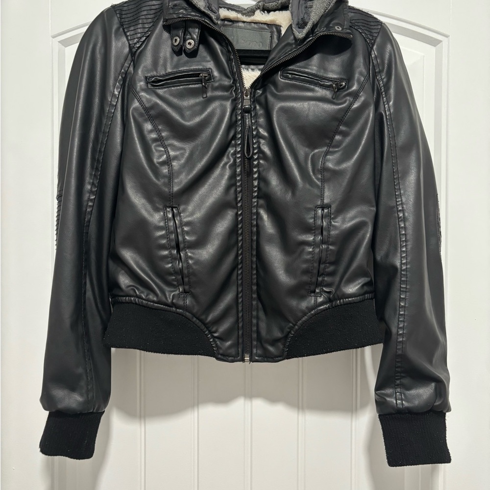 Women's Black Faux Leather Jacket / Size M